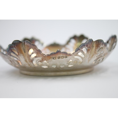 384 - A hallmarked Sheffield silver bon bon dish by Viners Ltd, dated 1966 - approx. gross weight 66 grams... 