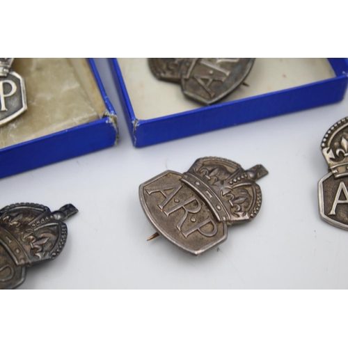 391 - Five WWII hallmarked .925 silver A.R.P badges - approx. gross weight 46 grams