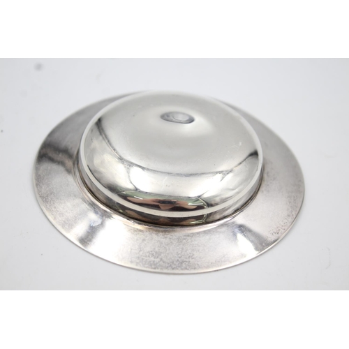 394 - A hallmarked London silver trinket dish, dated 1971 - approx. gross weight 63 grams and 9.5cm diamet... 