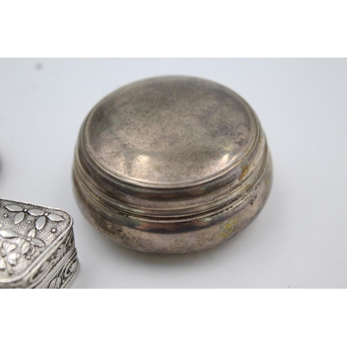 406 - Three .800 & .925 silver pill/trinket boxes - approx. gross weight 45 grams