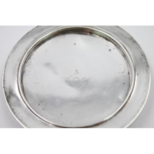 408 - A George V hallmarked Birmingham silver ladies vanity compact by Adie Bros, dated 1933 - approx. gro... 