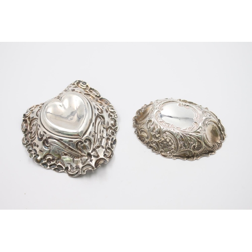 413 - Two stamped .925 silver trinket dishes - approx. gross weight 24 grams