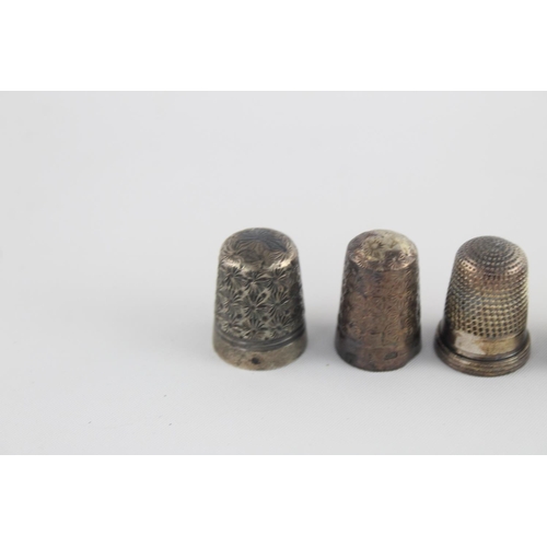 420 - Five assorted hallmarked sterling silver thimbles to include Charles Horner - approx. gross weight 2... 