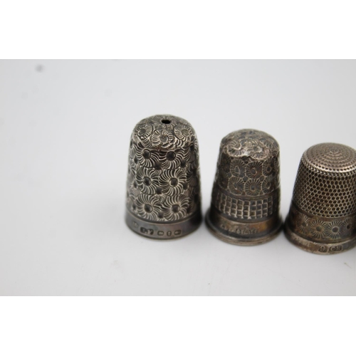 423 - Six assorted hallmarked sterling silver thimbles to include Charles Horner - approx. gross weight 21... 