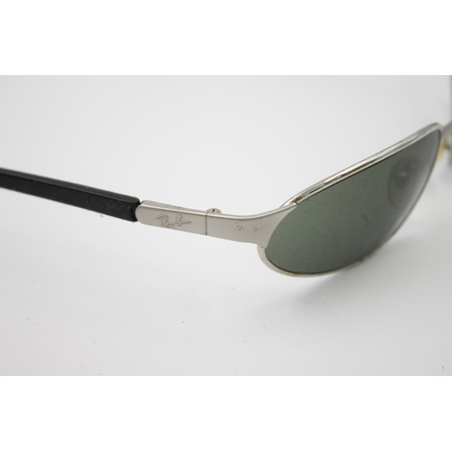 449 - A pair of vintage Bausch & Lomb Ray-Ban classic unisex sports style sunglasses with case