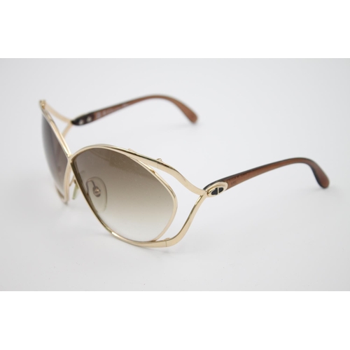 452 - A pair of Christian Dior style oversized sunglasses