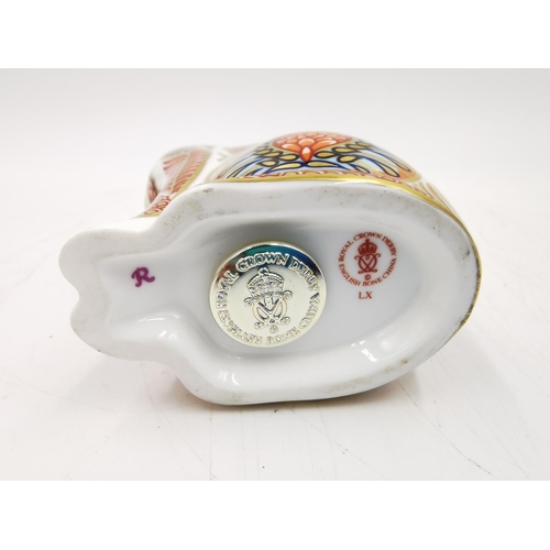 461 - A Royal Crown Derby Siamese cat paperweight with gold stopper - approx. 13.5cm high