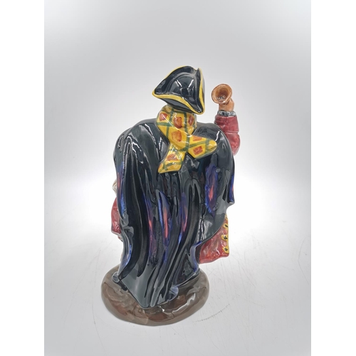 473 - A Royal Doulton 'Town Crier' figurine - HN 2119