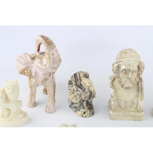 510 - A collection of assorted polished stone and gemstone figurines to include soapstone, alabaster etc.