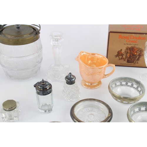 517 - A collection of assorted glassware to include Royal Doulton