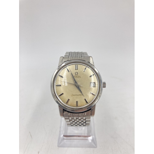 287 - A vintage Omega Seamaster automatic stainless steel wristwatch