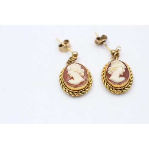 120 - A pair of hallmarked Birmingham 9ct gold carved shell cameo drop earrings - approx. gross weight 4.3... 