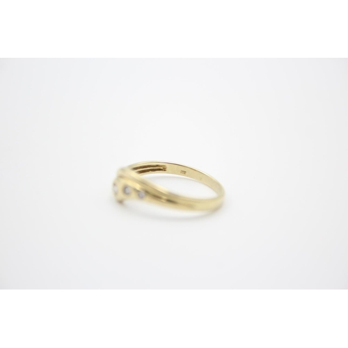 45 - An 8ct gold gemstone snake ring, size P - approx. gross weight 1.6 grams