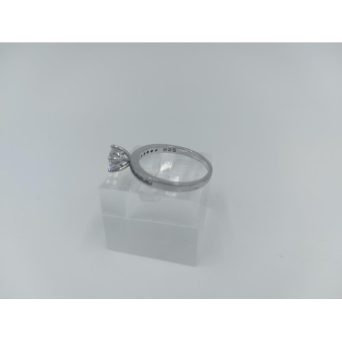 126 - Three pieces of silver to include a 925 silver CZ solitaire ring, size P - approx. gross weight 2.5 ... 