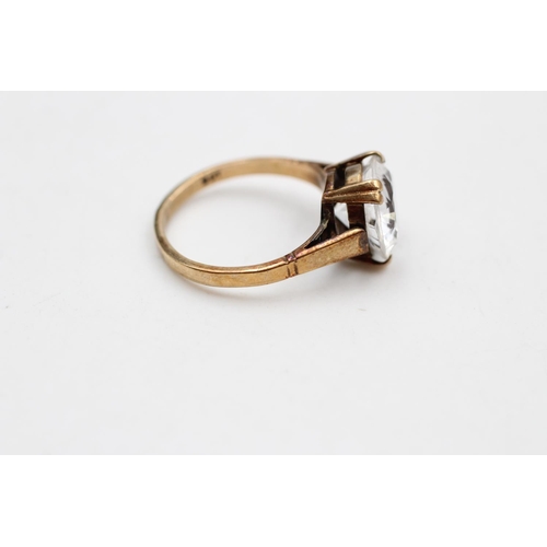 18 - A 9ct gold gemstone cocktail ring, size P ½ - approx. gross weight 3.7 grams