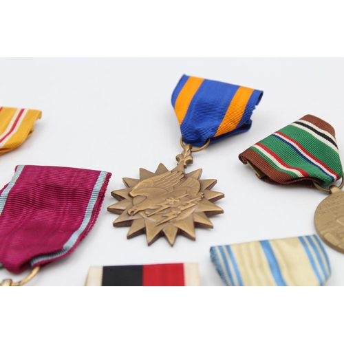 123 - Seven assorted vintage American & Polish military medals to include Medal For Merit, WWII etc.