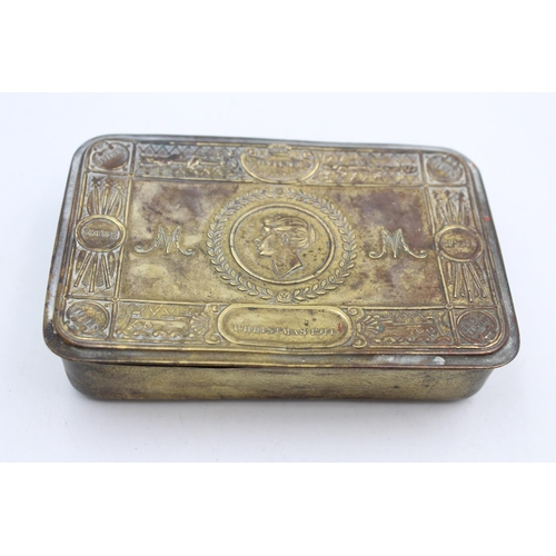 141 - A WWI brass Princess Mary Christmas tin with hand written letters - approx. 13cm x 8.5cm