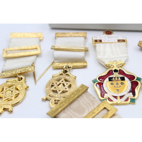 150 - Ten assorted vintage Masonic jewels