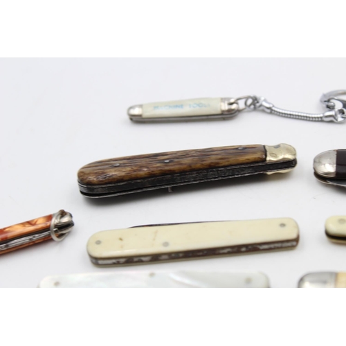 154 - Twelve assorted vintage pocket knives