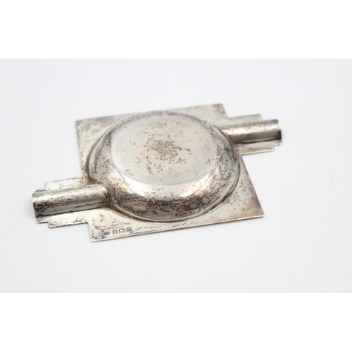 179 - An Art Deco hallmarked Birmingham silver ashtray by Turner & Simpson, dated 1938 - approx. gross wei... 