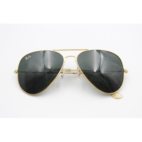 220 - A pair of classic Ray-Ban Aviator gold tone gents sunglasses with original case