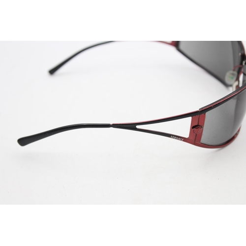 230 - A pair of Versace ladies black and red oversize framed sunglasses