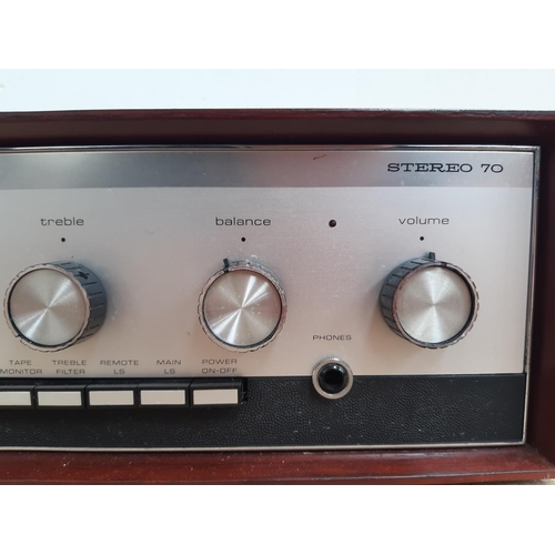 1115 - An early 1970s H.J. Leak & Co. Ltd. Stereo 70 hi-fi amplifier - serial number 89882 - made in Englan... 