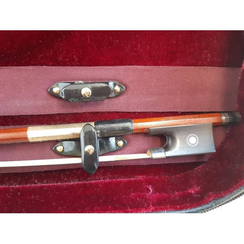 1121 - A cased vintage full size violin with bow, fine tuner tailpiece, rosin and spare strings (bridge abs... 