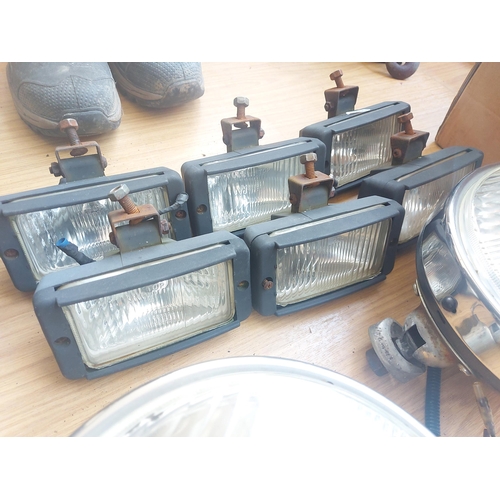 1313 - Four pairs of vehicle spot lights, one 8