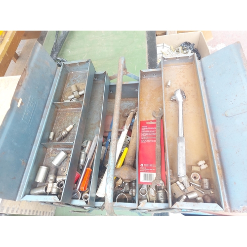 1331 - Three items, one wooden joiner's tool box, one blue metal cantilever tool box and one wooden box wit... 