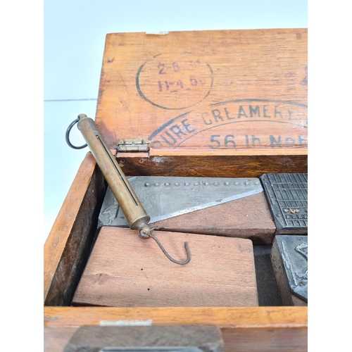 364 - A vintage wooden box containing various items to include metal & wooden printing blocks, W. Marples ... 