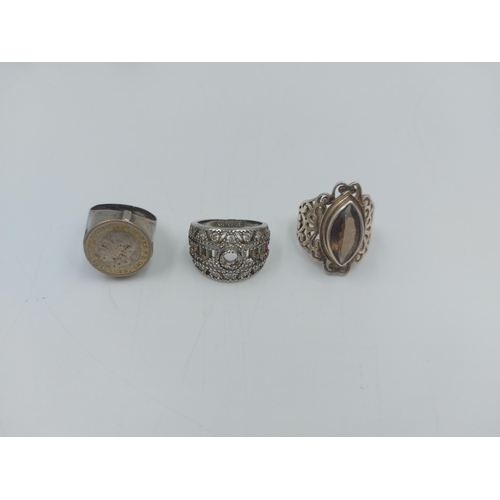 60A - Sixteen assorted white metal rings, ten stamped .925 - approx. gross weight 44 grams