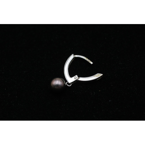 72 - A pair of 9ct white gold cultured pearl geometric hoop earrings - approx. gross weight 3.5 grams