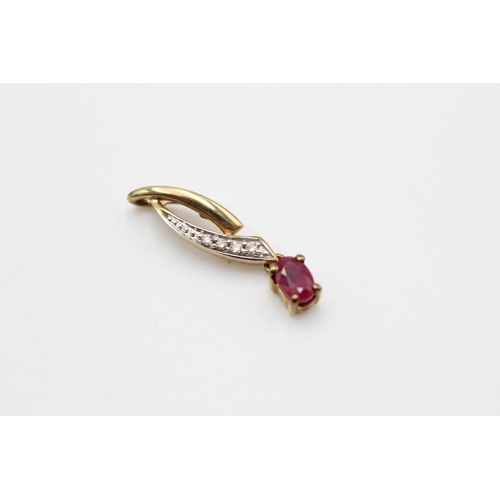 98 - Three 9ct gold gemstone items, two sapphire earrings and one ruby and diamond pendant - approx. gros... 