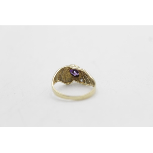 36 - A 14ct gold gemstone detail ring, size J - approx. gross weight 2.2 grams