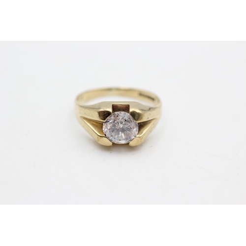 58 - A hallmarked London 9ct gold clear gemstone solitaire ring, size Q - approx. gross weight 2.9 grams