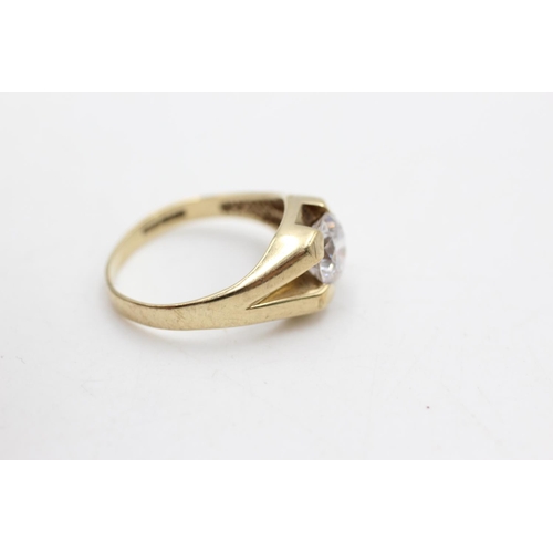 58 - A hallmarked London 9ct gold clear gemstone solitaire ring, size Q - approx. gross weight 2.9 grams