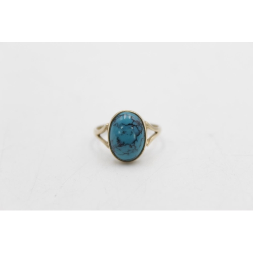 78 - A hallmarked London 9ct gold turquoise cocktail ring, size R - approx. gross weight 3 grams