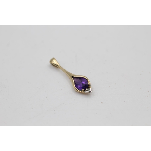 87 - Two 9ct yellow and white gold amethyst and diamond pendants, one heart and one teardrop - approx. gr... 