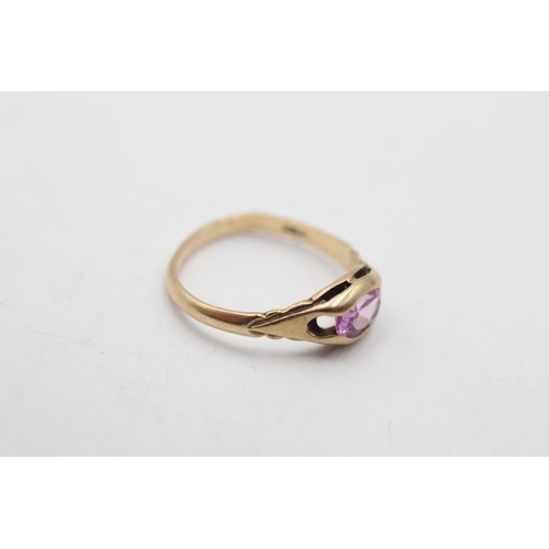 106 - A 9ct gold synthetic sapphire solitaire ring, size L - approx. gross weight 1.7 grams