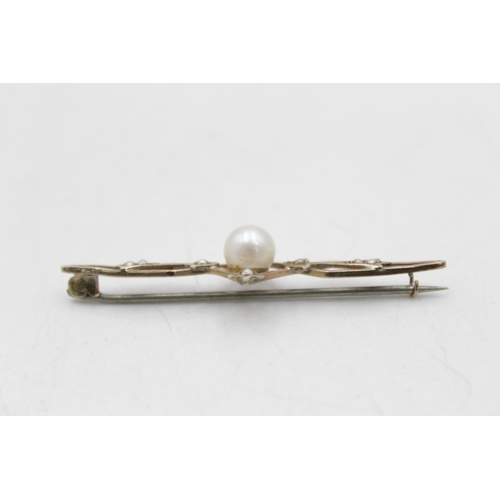 123 - A 9ct gold antique pearl and seed pearl brooch - approx. gross weight 2.8 grams