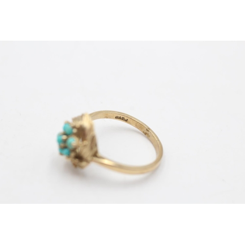 166 - A 9ct gold turquoise set dress ring, size O - approx. gross weight 2.7 grams