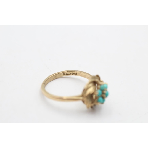 166 - A 9ct gold turquoise set dress ring, size O - approx. gross weight 2.7 grams