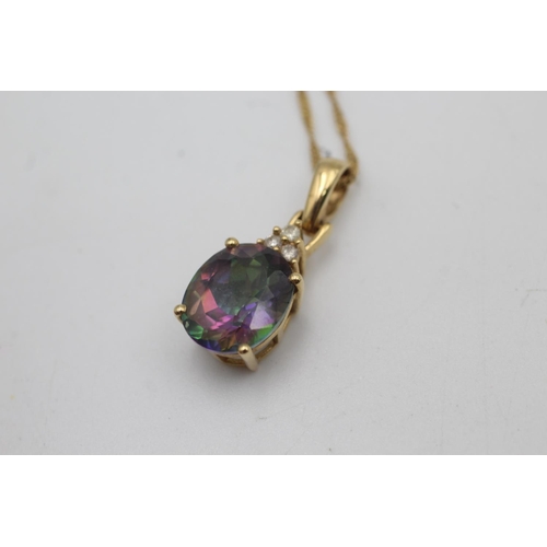 167 - A 9ct gold mystic topaz and diamond pendant necklace - approx. gross weight 4.3 grams