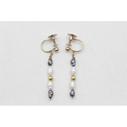 170 - Two pairs of 9ct gold pearl drop earrings, one screw back and one butterfly back - approx. gross wei... 