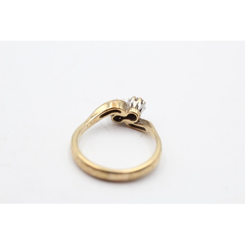 27 - A hallmarked Birmingham 9ct gold diamond moi et toi bypass ring, size Q - approx. gross weight 3.6 g... 