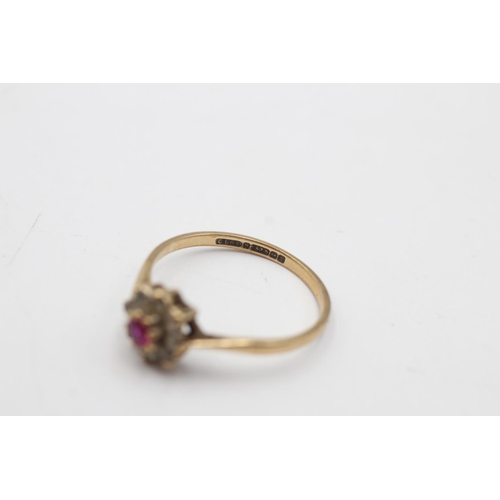 79 - A 9ct gold synthetic spinel and synthetic ruby cluster ring, size Q½ - approx. gross weight 1.7 gram... 