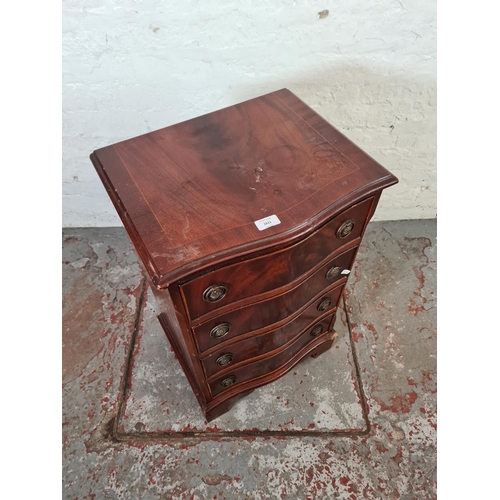 1011 - A Regency style mahogany serpentine chest of four drawers - approx. 75cm high x 46cm wide x 36cm dee... 