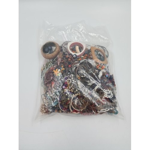 551 - Approx. 4kg of assorted costume jewellery