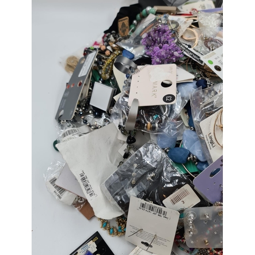 565 - A collection of assorted costume jewellery - approx. gross weight with box 7kg